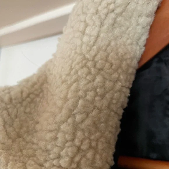 Ladies Medium Black Quilted Leather Moto Jacket by Wilson’s Leather - Picture 5 of 11